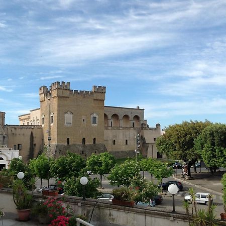Hotel Castello Mesagne Buitenkant foto