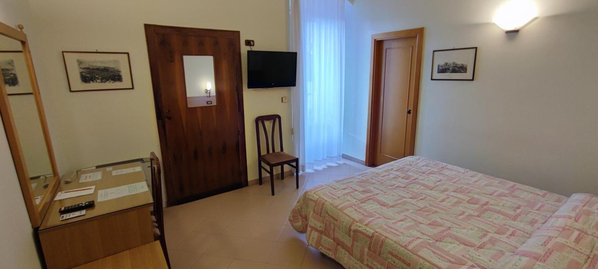 Hotel Castello Mesagne Buitenkant foto