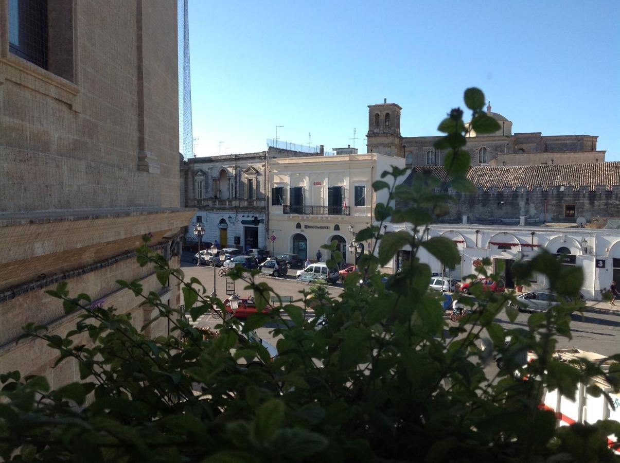Hotel Castello Mesagne Buitenkant foto