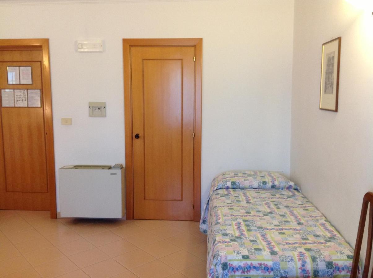 Hotel Castello Mesagne Kamer foto