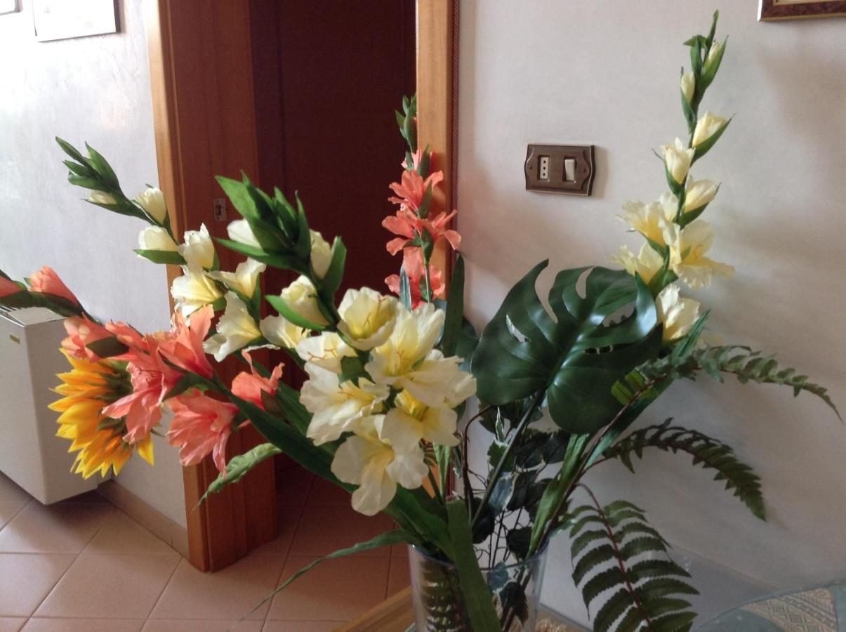 Hotel Castello Mesagne Kamer foto