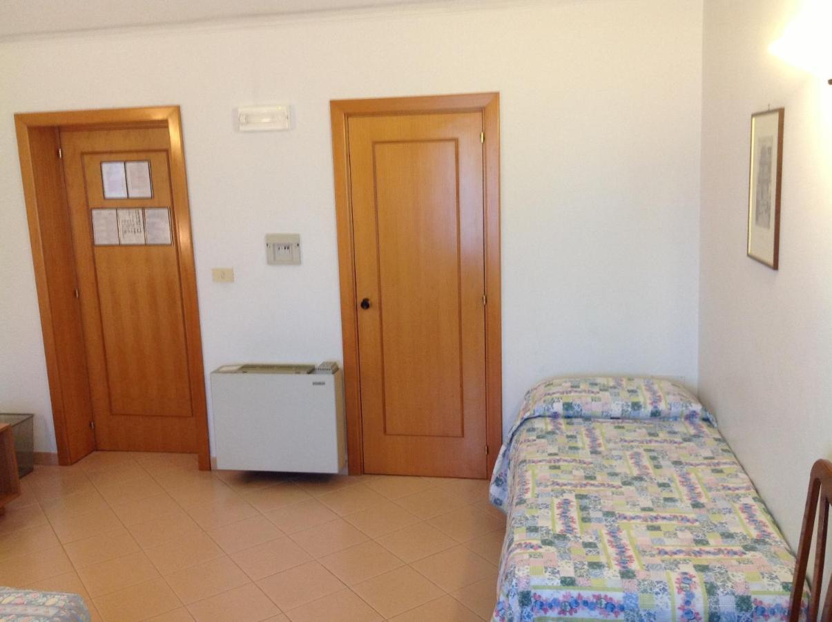 Hotel Castello Mesagne Kamer foto